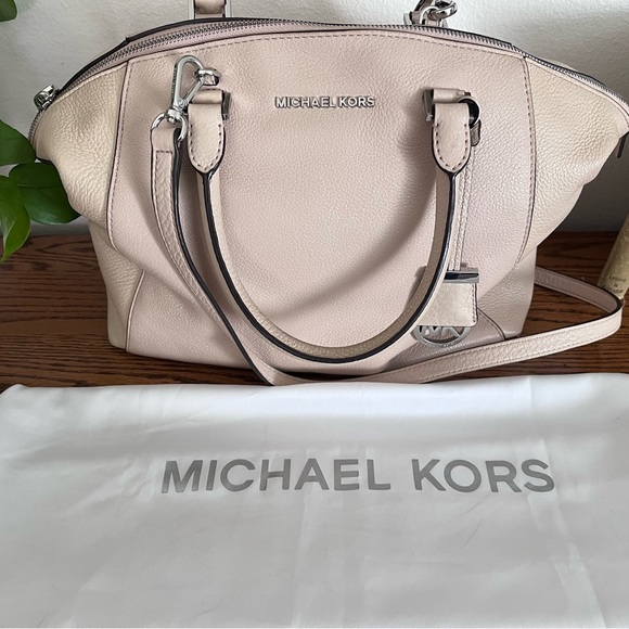 Coach Handbag - Picture 12 of 12